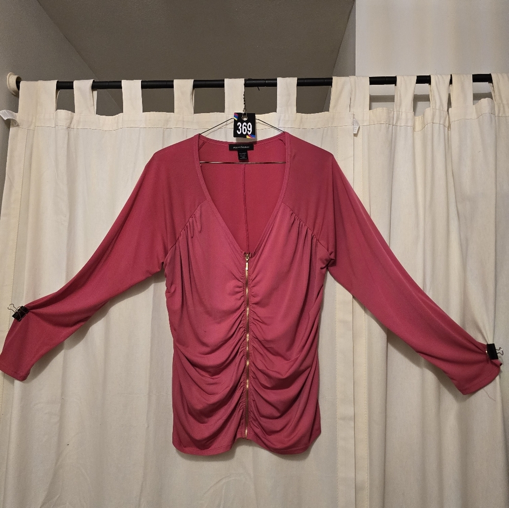 #369 Ashley stewart ruched zip top